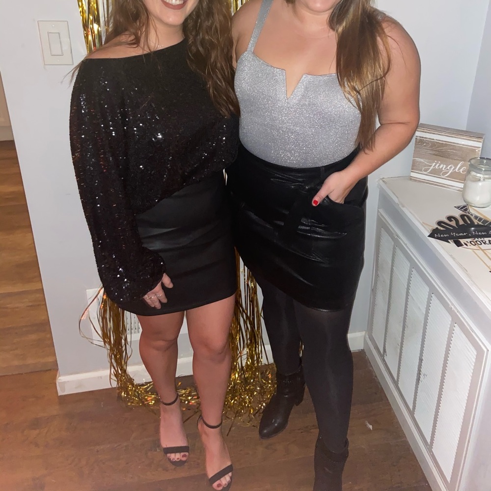 Sequined Express Open Back Blouse - image 5